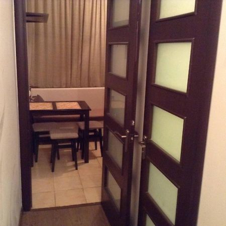 Двухкомнатная Возле Гулливера Apartamento Kiev Exterior foto